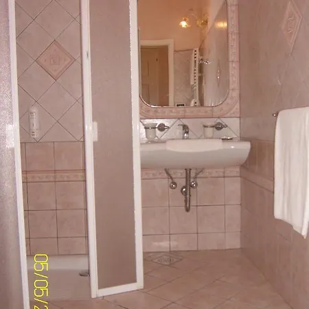 Deis Hotel
